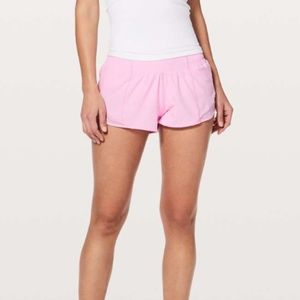 Lululemon Hotty Hot Short II *2.5" - Pearl Pink